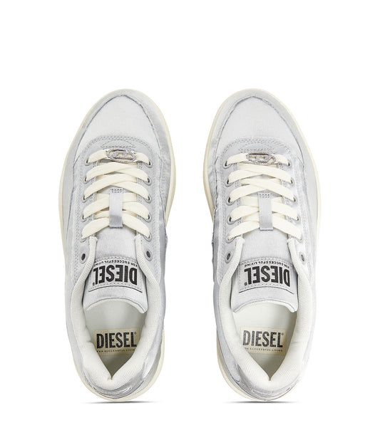 S-Tracker-D - Sneakers in satin with raw edges (4)
