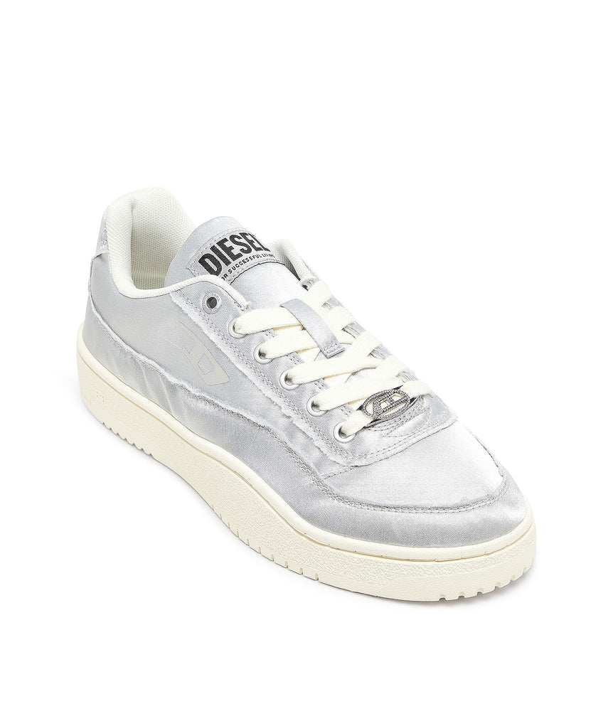 S-Tracker-D - Sneakers in satin with raw edges (5)