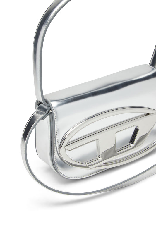 1DR-Iconic shoulder bag in mirrored leather (4)